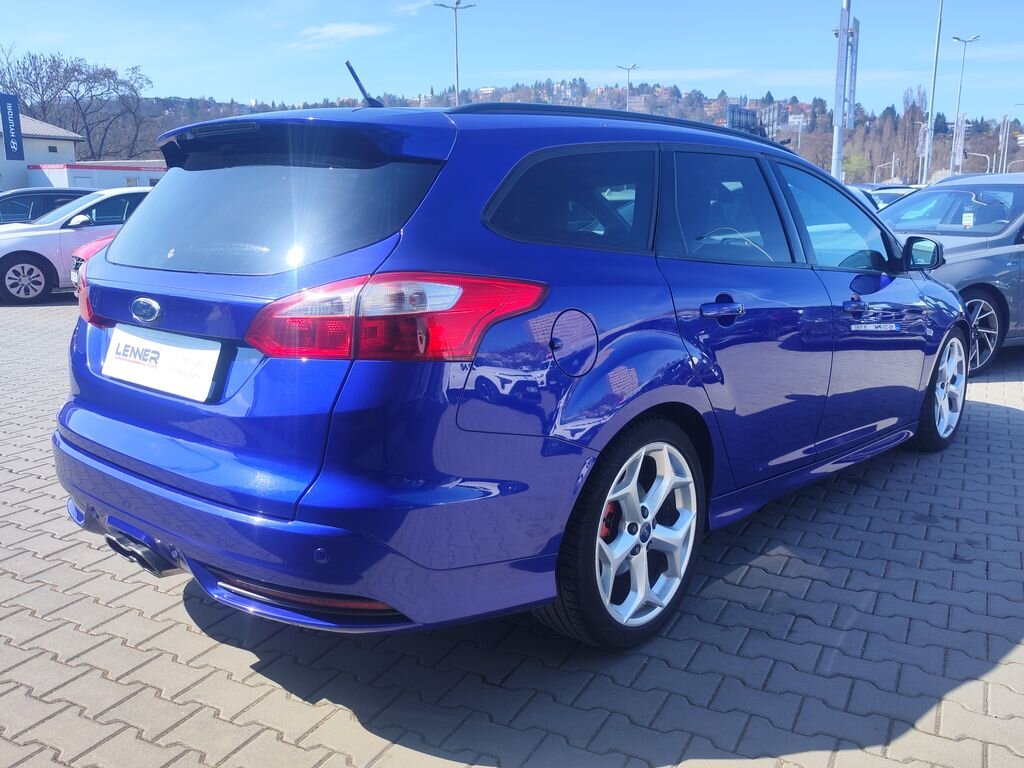 Ford Focus Kombi 2,0 l 218 kw