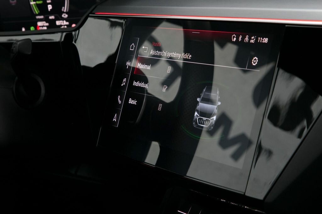 Audi e-tron SUV 0,0 300 kw