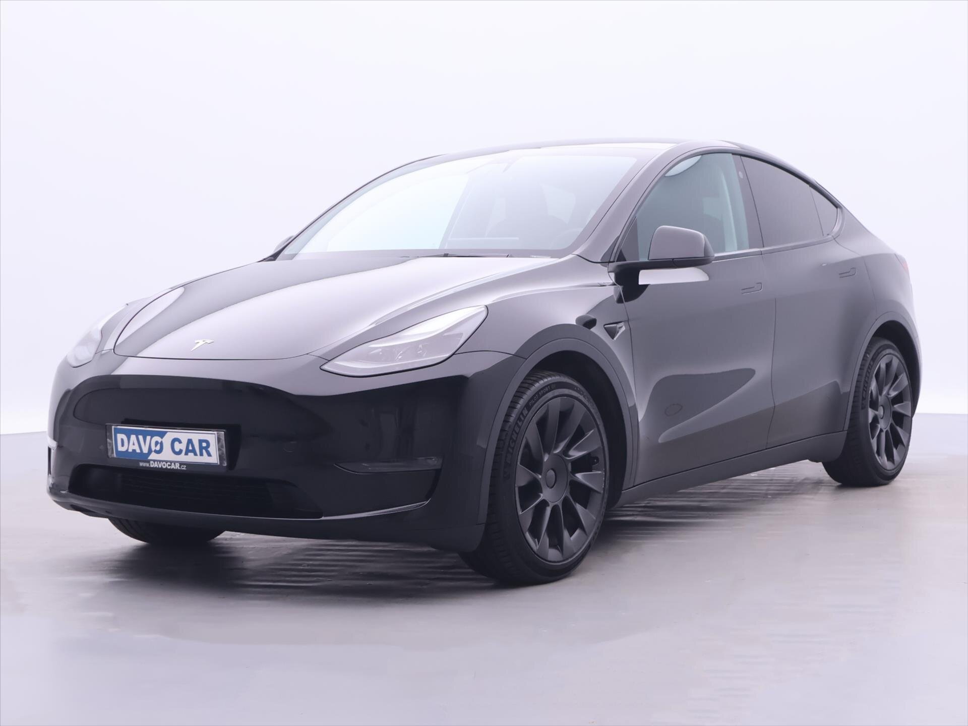 Tesla Model Y SUV / Terénní 0,0 378 kw