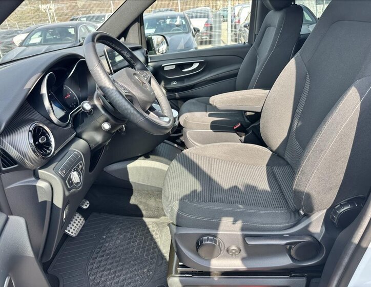 Mercedes-Benz Třídy V Kombi 2,0 l 176 kw