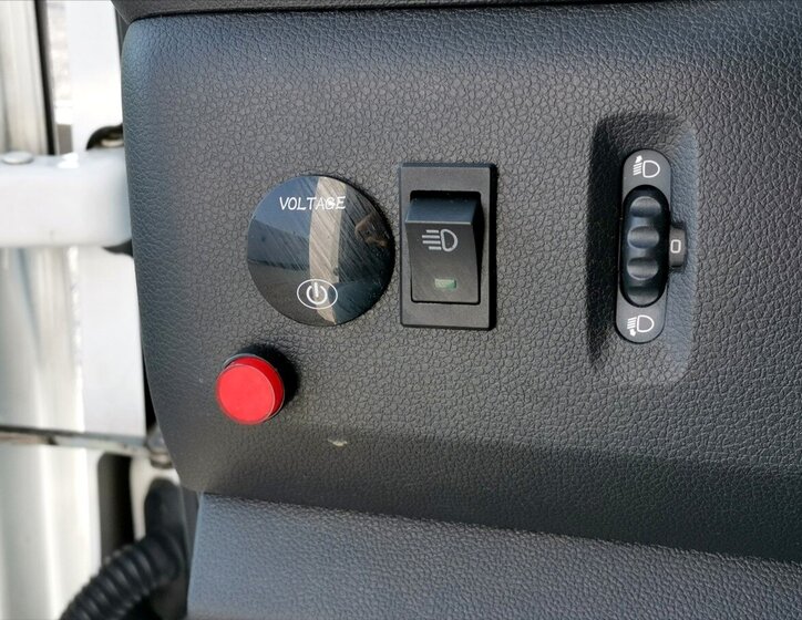 Renault Master Valník 2,3 l 120 kw