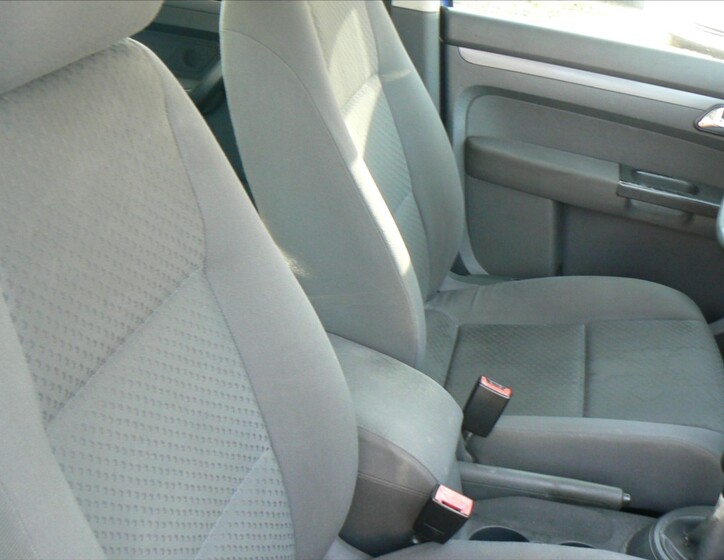 Volkswagen Touran 16