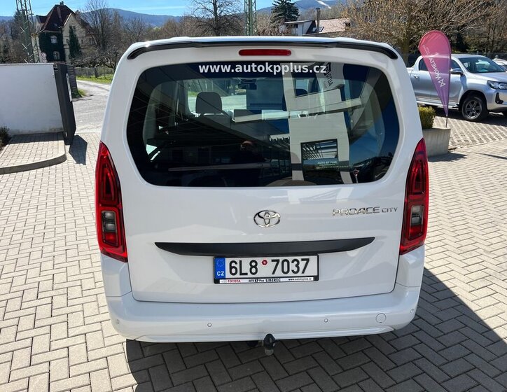 Toyota ProAce City Verso MPV 1,5 l 75 kw
