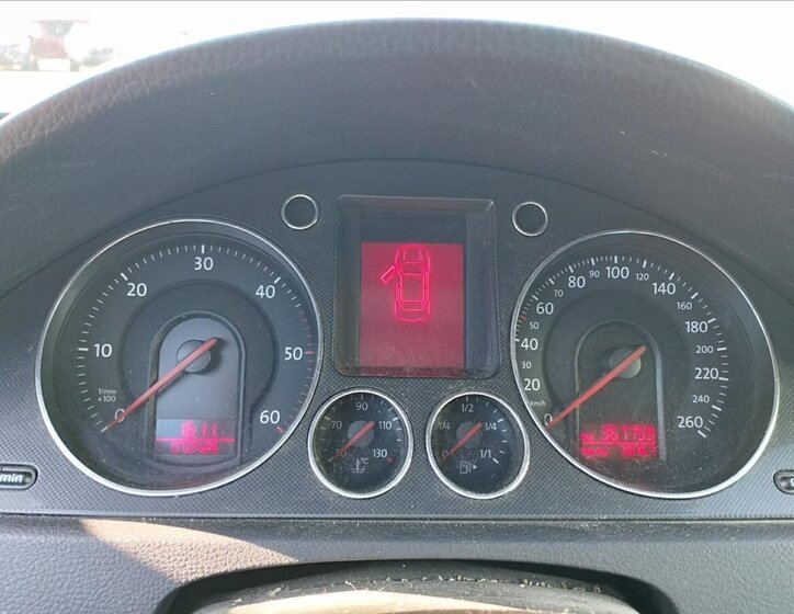 Volkswagen Passat Kombi 2,0 l 103 kw