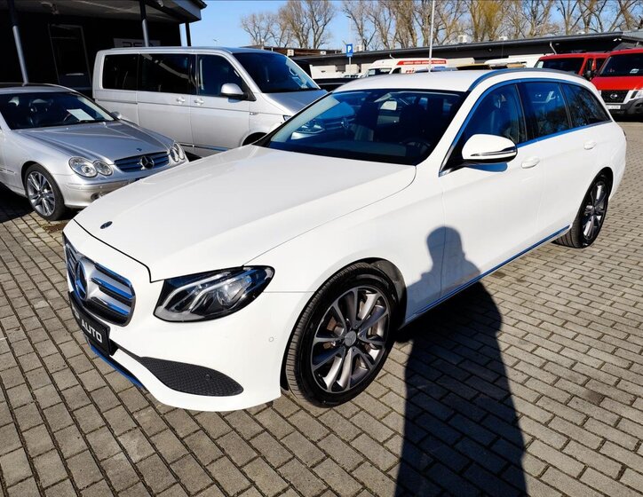 Mercedes-Benz Třídy E 1