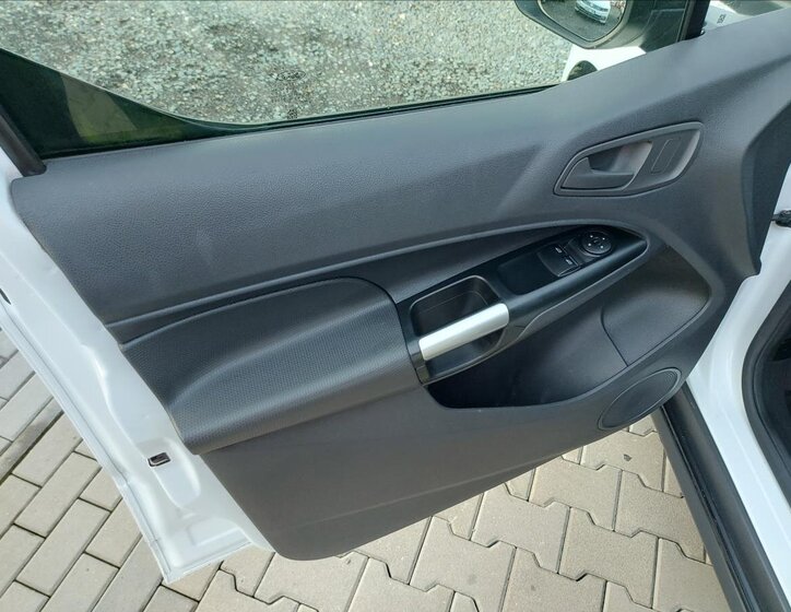 Ford Transit Connect 24