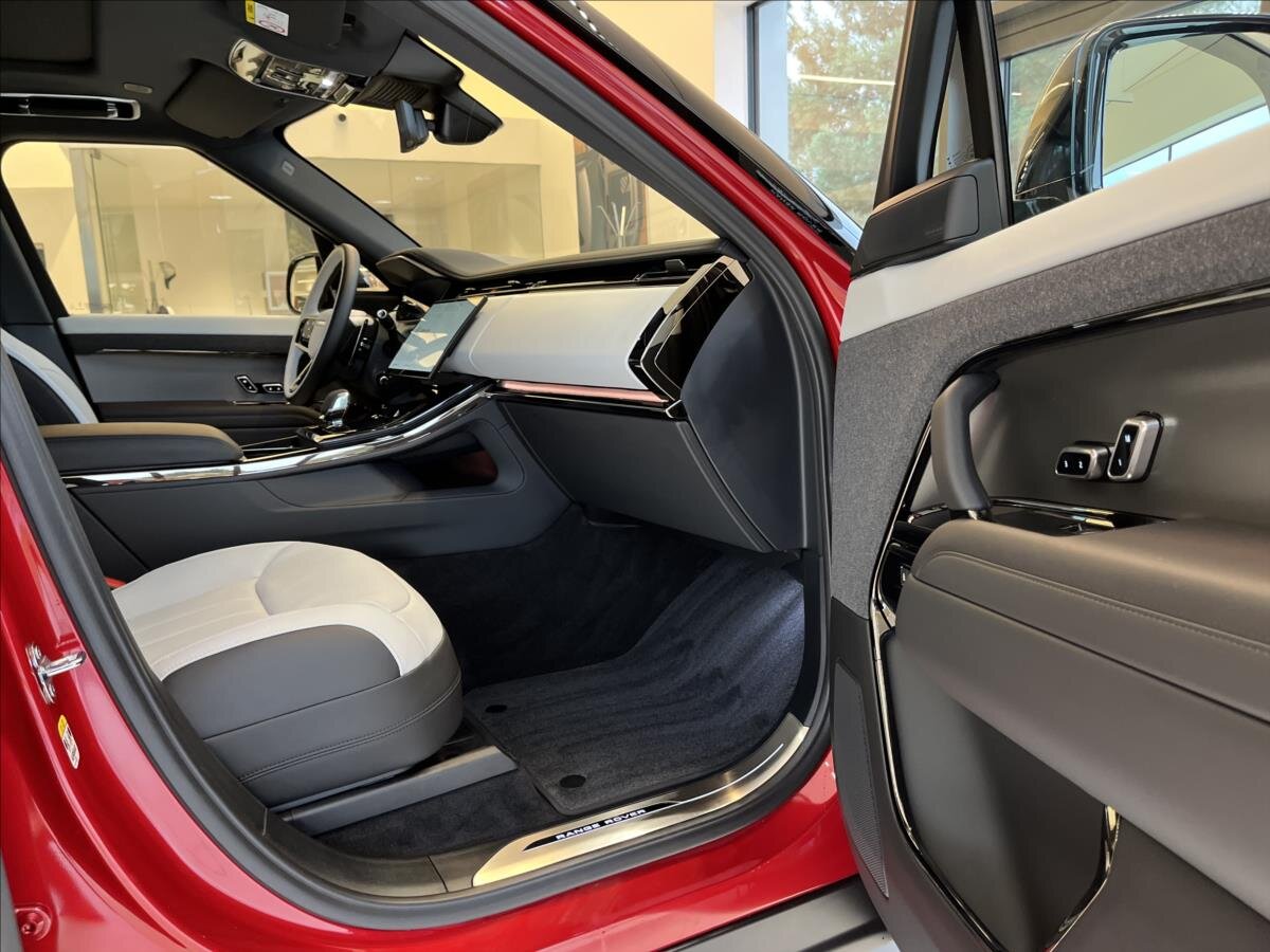 Land Rover Range Rover Sport SUV / Terénní 3,0 l 183 kw