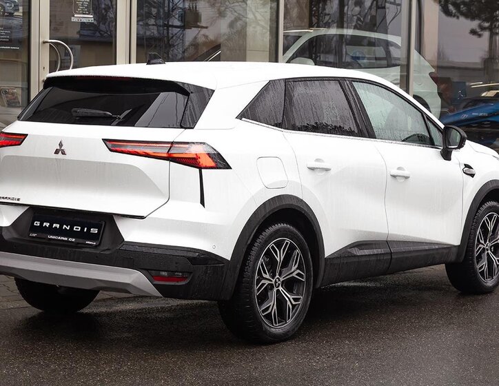 Mitsubishi Grandis SUV 1,3 l 104 kw