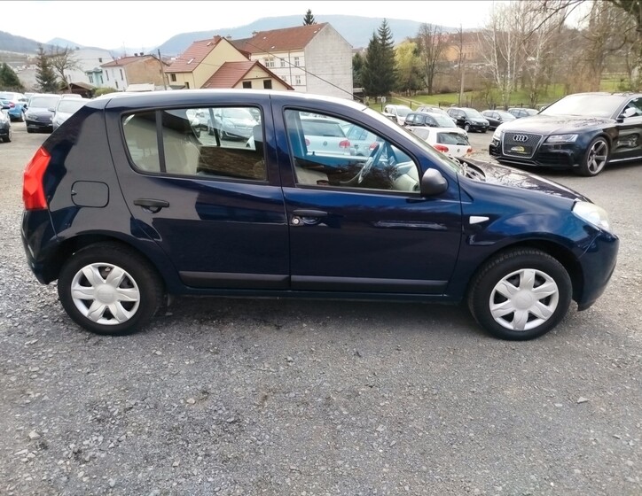 Dacia Sandero 6