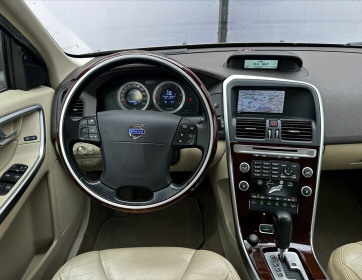 Volvo XC60 SUV / Terénní 2,4 l 136 kw