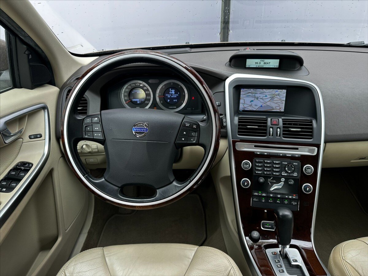 Volvo XC60 SUV / Terénní 2,4 l 136 kw