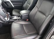 Toyota Land Cruiser 9