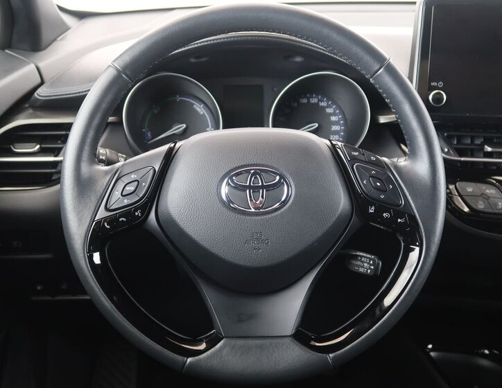 Toyota C-HR SUV 2,0 l 112 kw