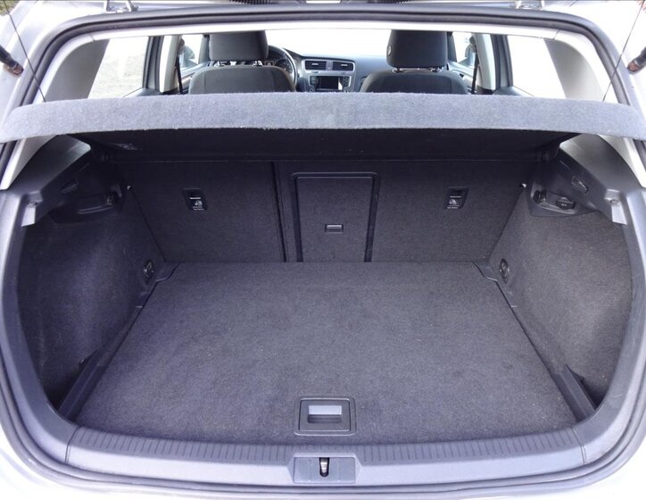 Volkswagen Golf Kombi 1,2 l 77 kw