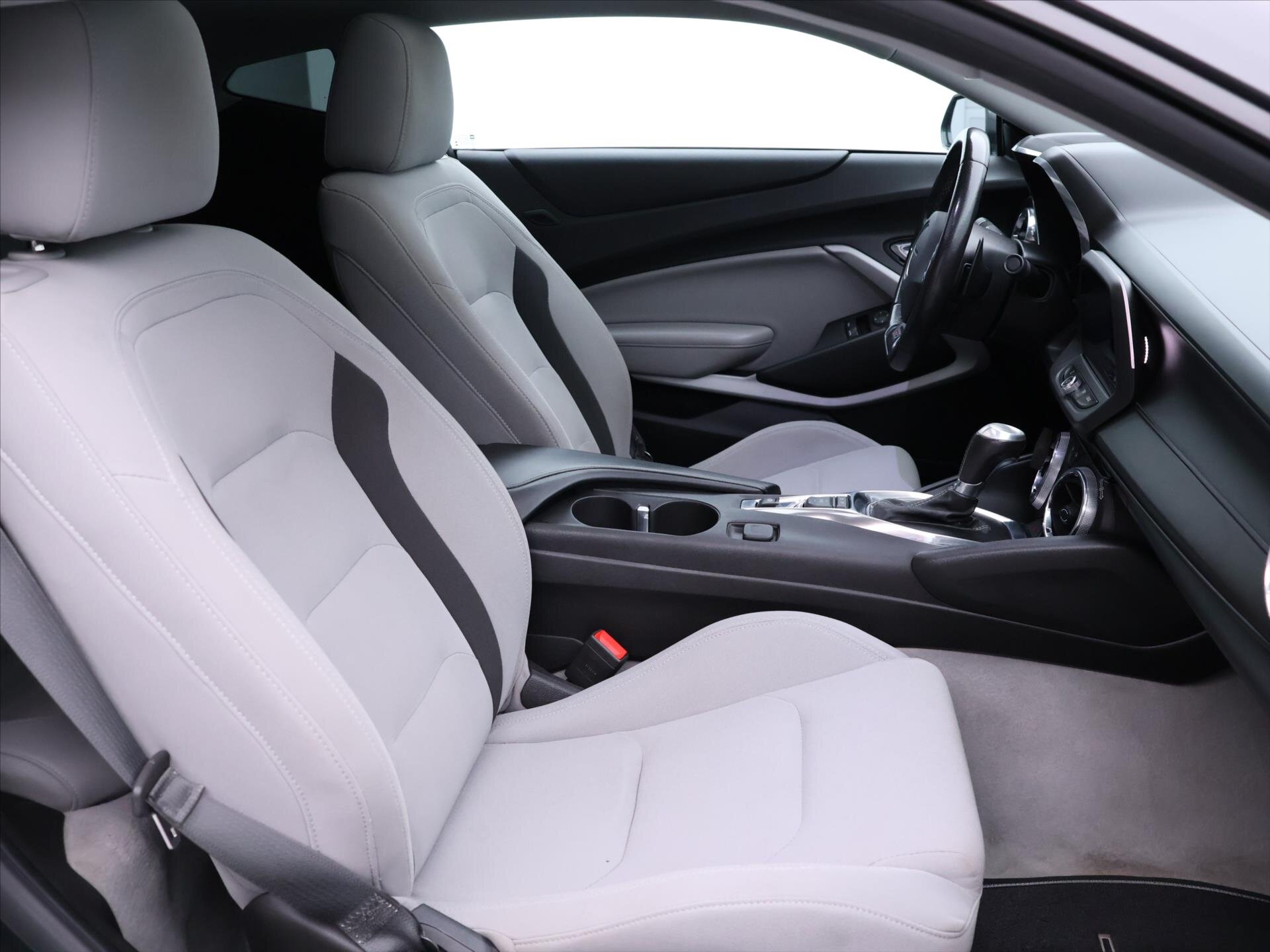 Chevrolet Camaro Kupé 6,2 l 333 kw