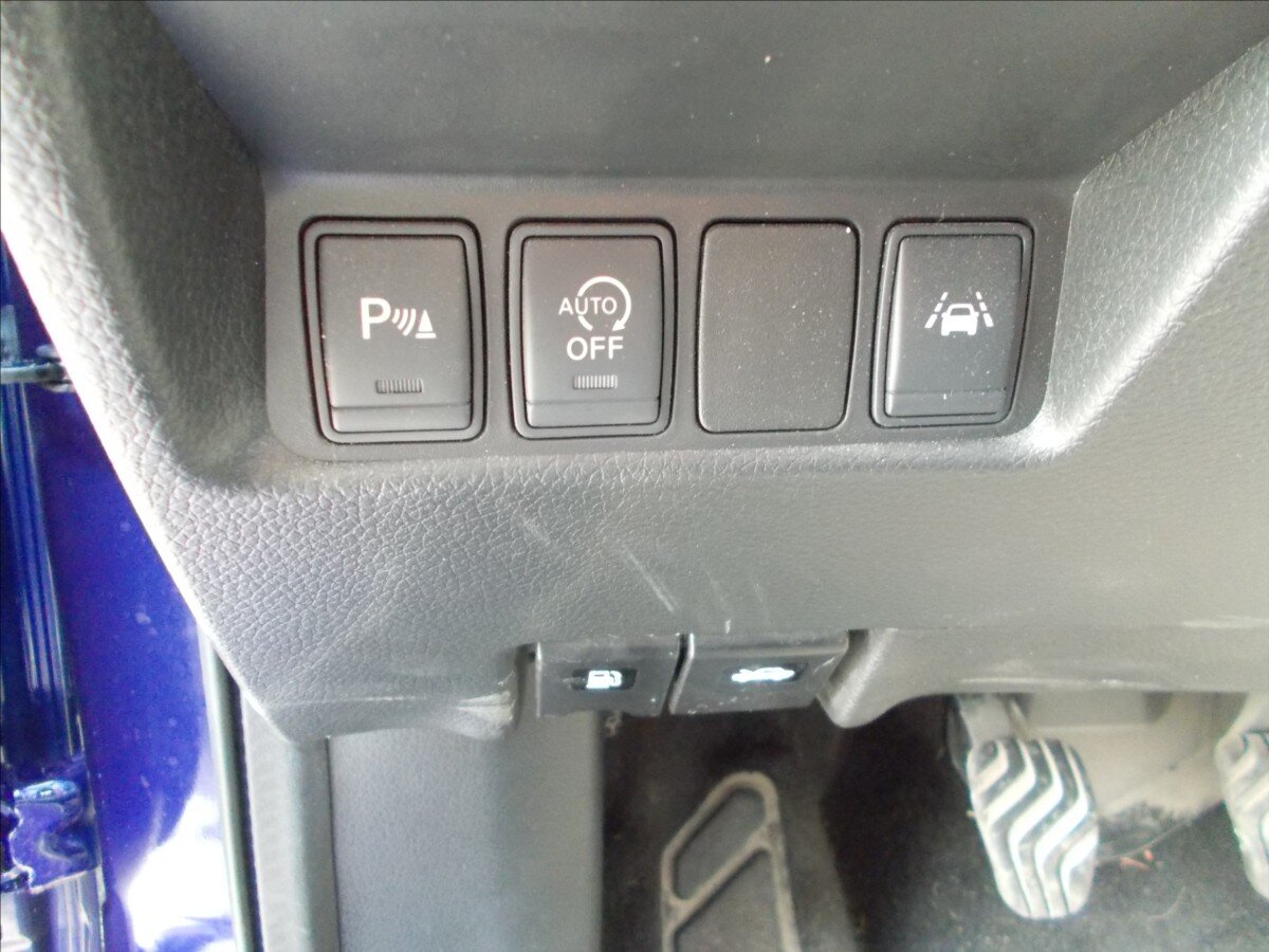 Nissan Qashqai SUV / Terénní 1,6 l 120 kw