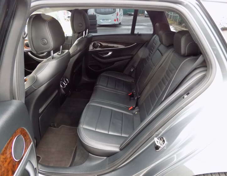 Mercedes-Benz Třídy E 10