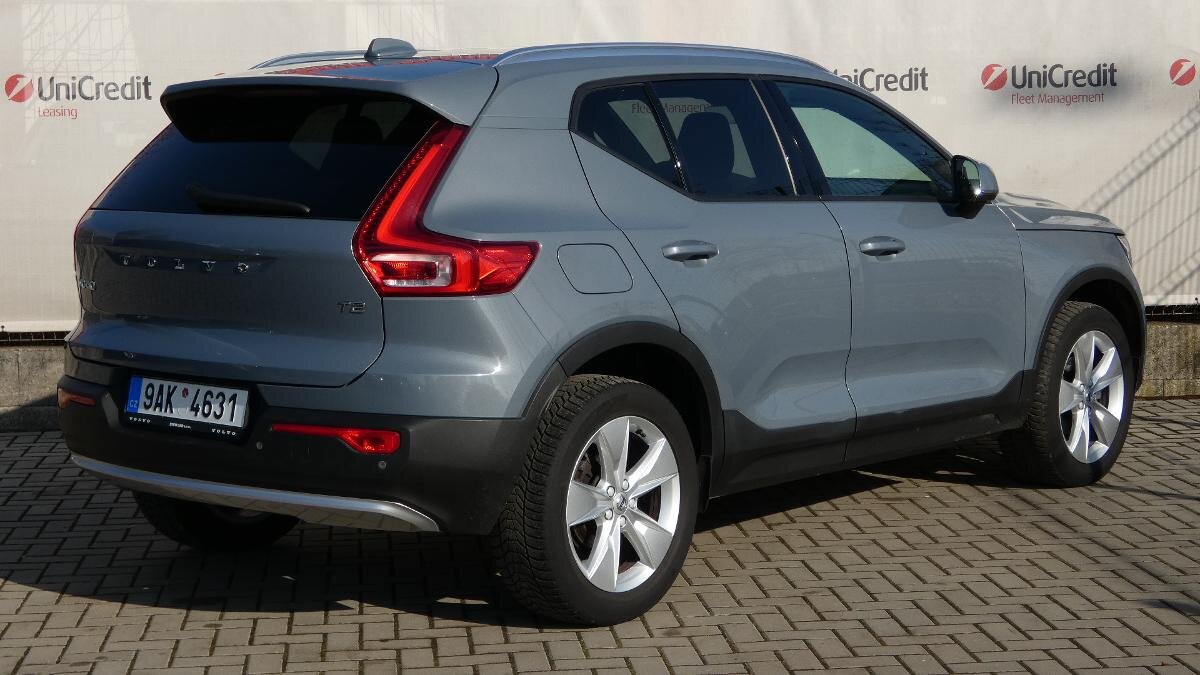 Volvo XC40 SUV / Terénní 1,5 l 95 kw