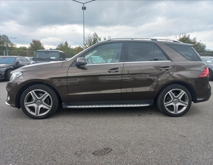 Mercedes-Benz GLE 2