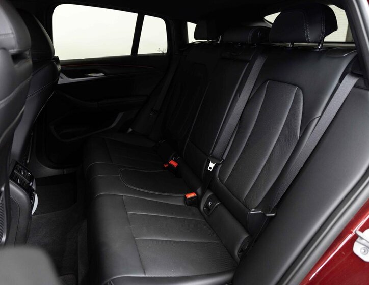 BMW X4 SUV / Terénní 2,0 l 140 kw