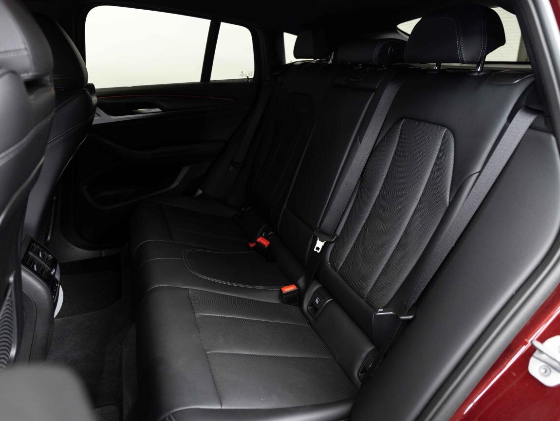 BMW X4 SUV / Terénní 2,0 l 140 kw