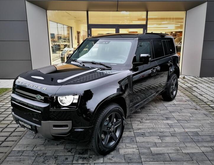 Land Rover Defender 1