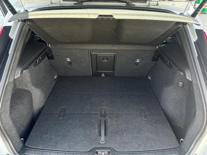 Volvo XC40 SUV 2,0 l 145 kw