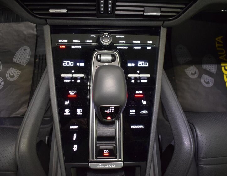 Porsche Cayenne SUV 3,0 l 250 kw