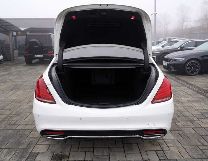 Mercedes-Benz Třídy S 11