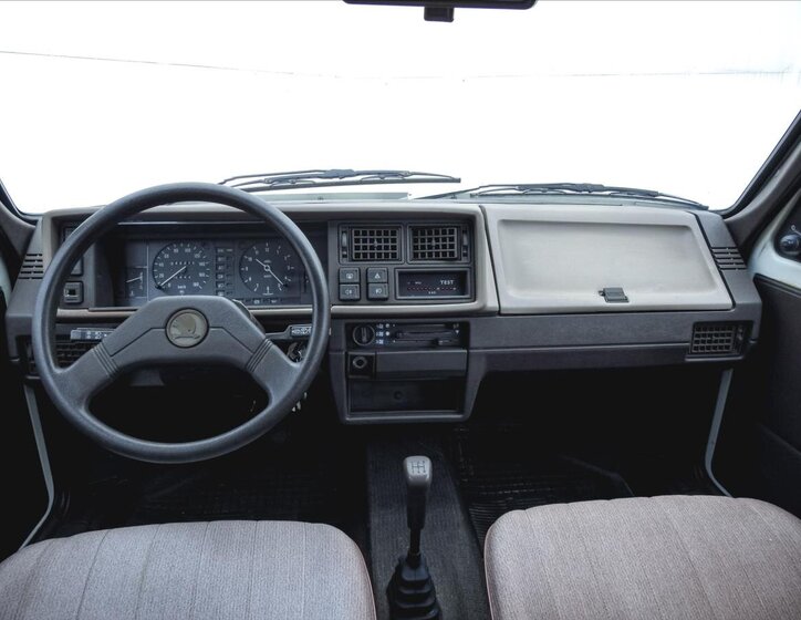 Škoda Favorit Hatchback 1,3 l 46 kw