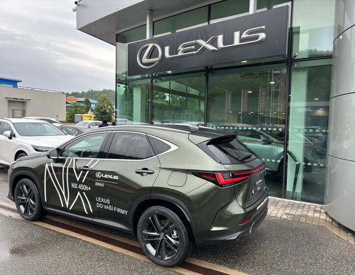 Lexus NX 450h+ SUV / Terénní 2,5 l 220 kw