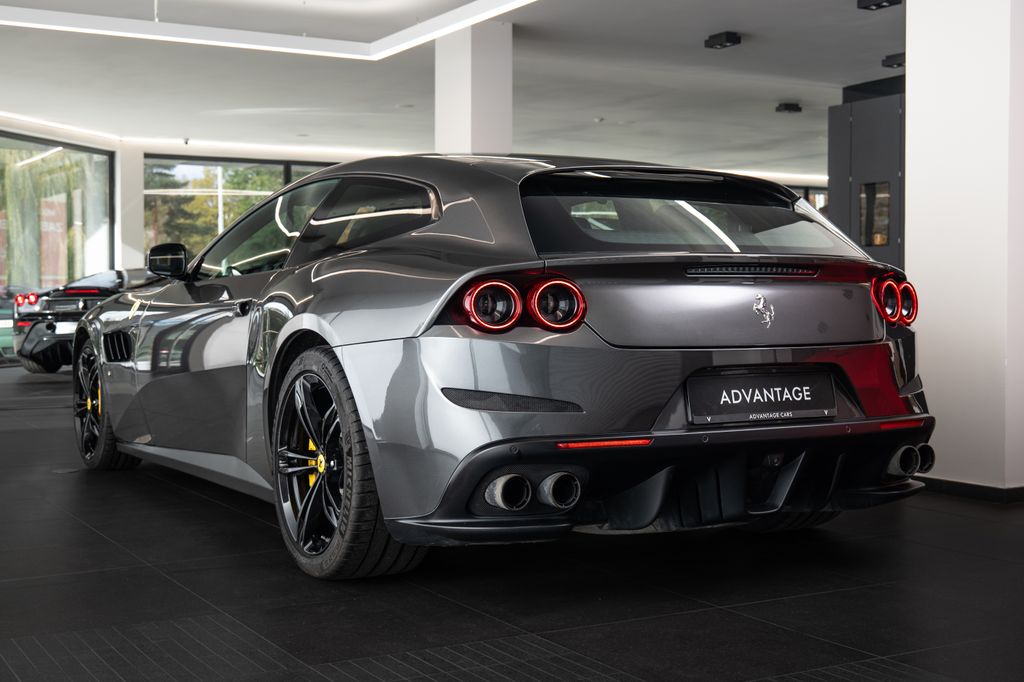 Ferrari GTC4 Lusso