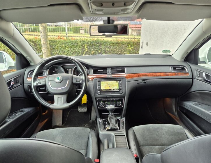 Škoda Superb Kombi 3,6 l 191 kw