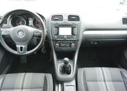 Volkswagen Golf 11