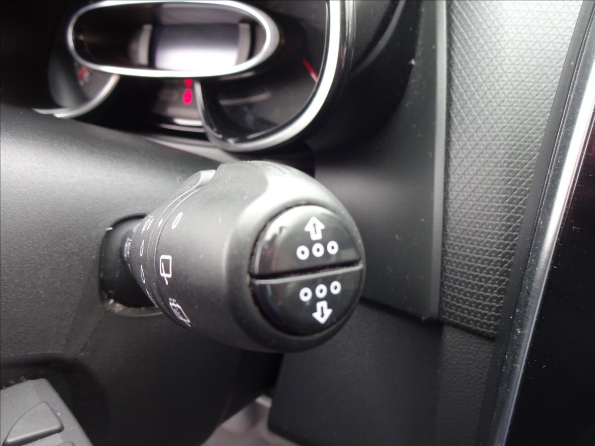 Renault Clio Kombi 1,1 l 54 kw