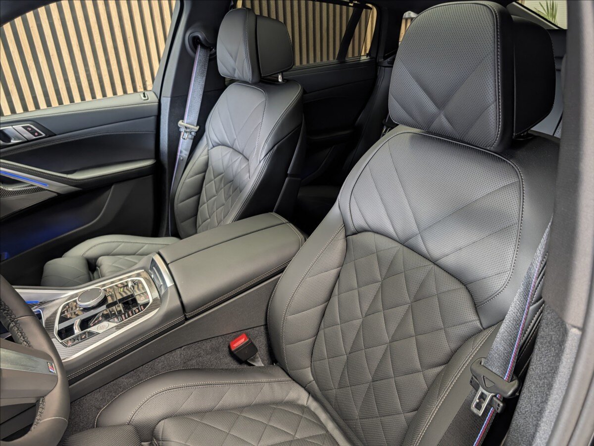 BMW X6 Sedan 3,0 l 210 kw