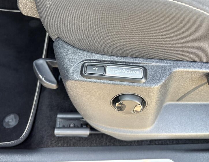 Volkswagen Tiguan SUV / Terénní 1,5 l 110 kw