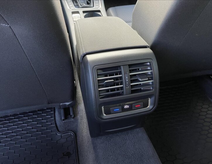 Volkswagen Passat Kombi 2,0 l 110 kw