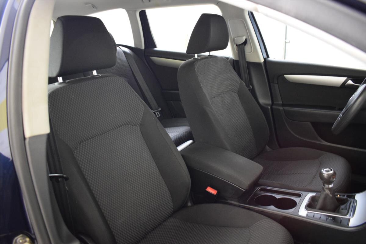 Volkswagen Passat Kombi 2,0 l 103 kw