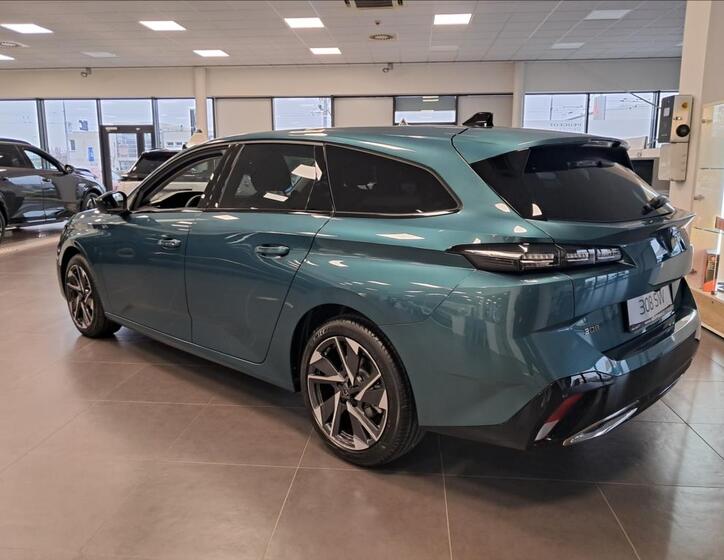 Peugeot 308 5