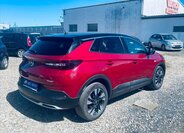 Opel Grandland X SUV / Terénní 1,2 l 96 kw