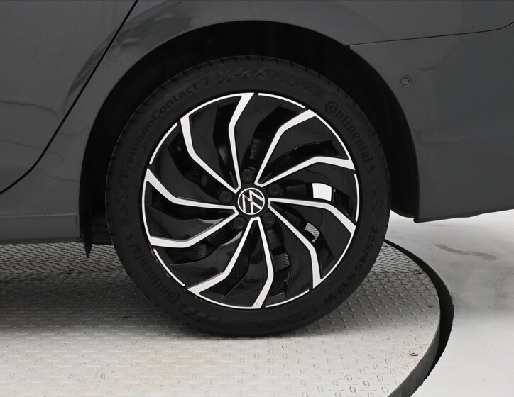 Volkswagen Golf Kombi 2,0 l 110 kw