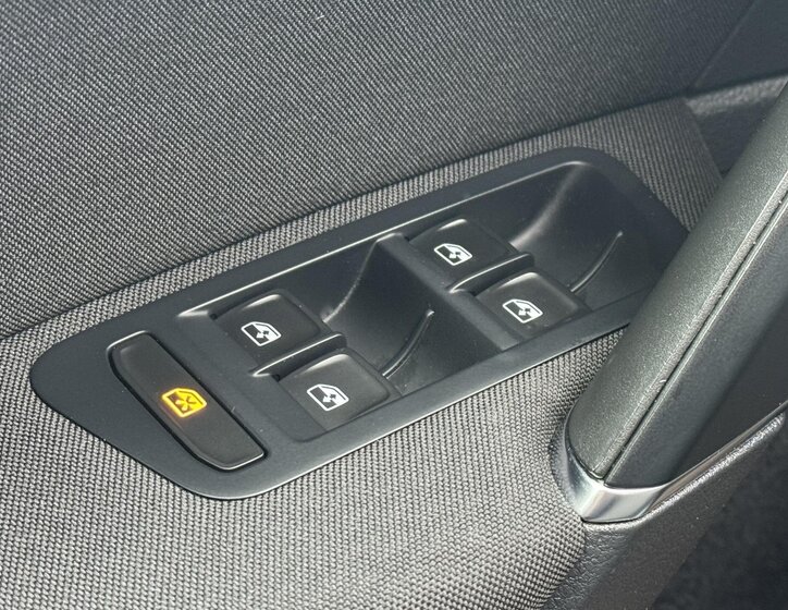 Volkswagen Golf Kombi 1,6 l 85 kw