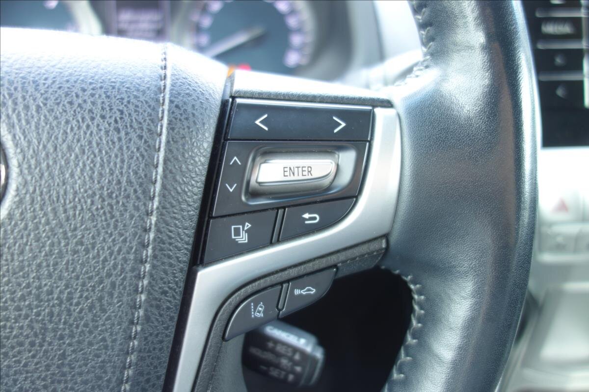 Toyota Land Cruiser SUV / Terénní 2,8 l 130 kw