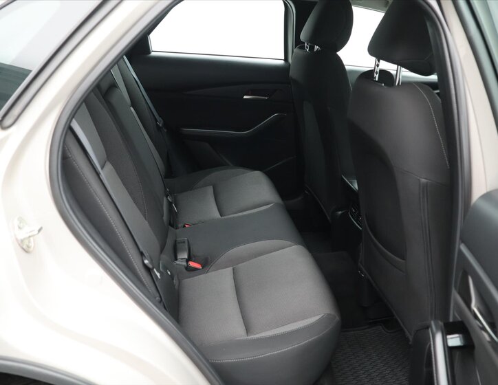 Mazda CX-30 SUV / Terénní 2,0 l 110 kw