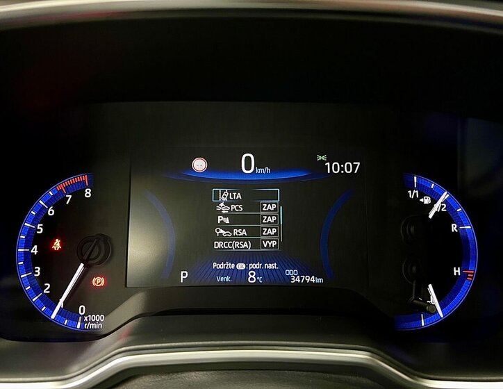 Toyota Corolla Sedan 1,5 l 92 kw