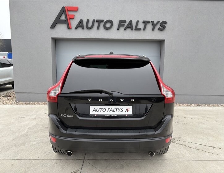 Volvo XC60 6