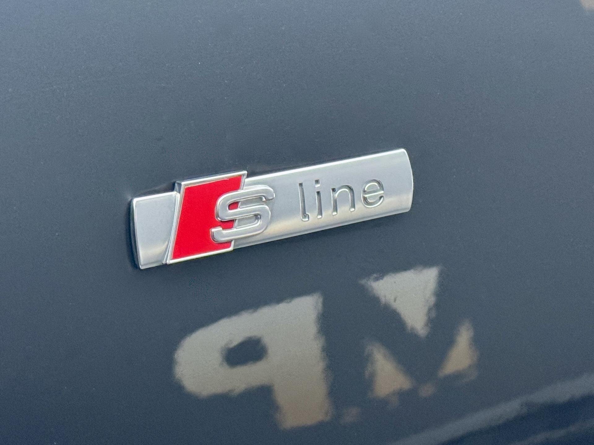 Audi A4 Kombi 2,0 l 140 kw