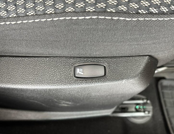 Dacia Duster SUV / Terénní 1,5 l 80 kw