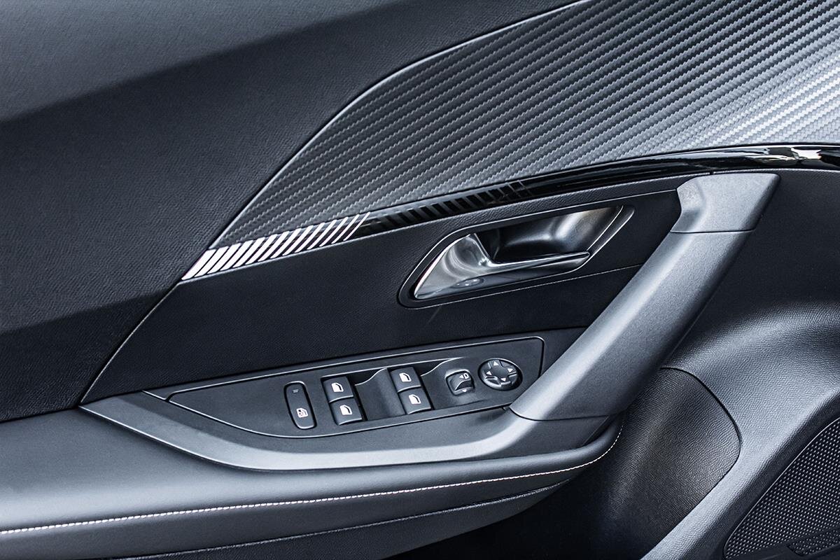 Peugeot 2008 SUV 1,2 l 74 kw